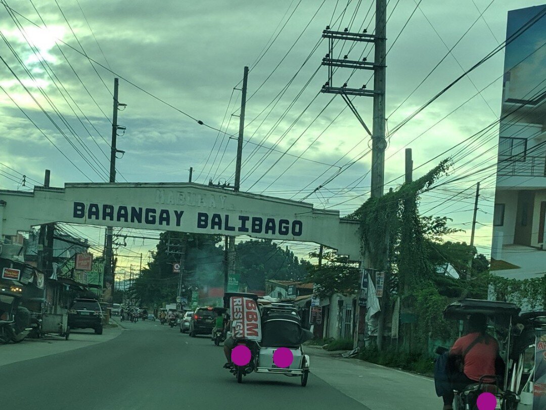 A tricycle driver asking an a public official to resign